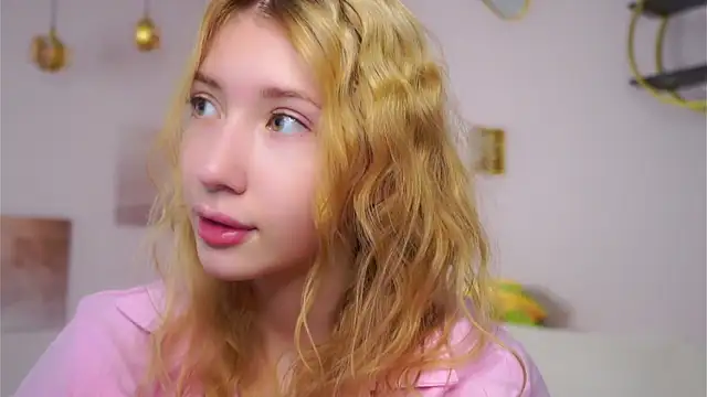 SunnivaCovil লাইভ XXX চ্যাট