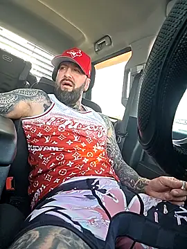 Chatroom XXX en direct de Beardedtattood