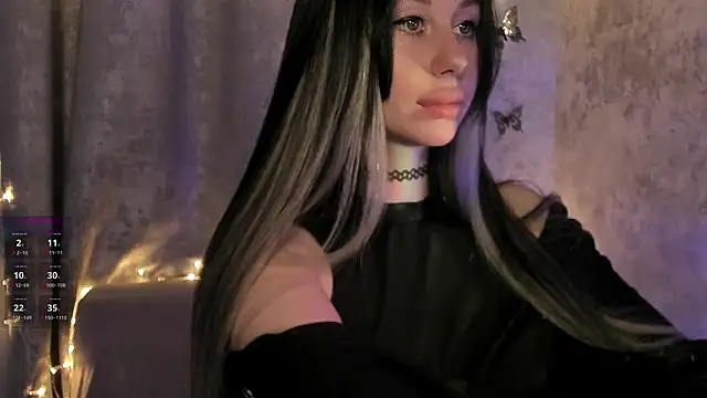 แชท XXX สดของ elenaaddiction