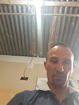 Nacho18hot 网络视讯表演