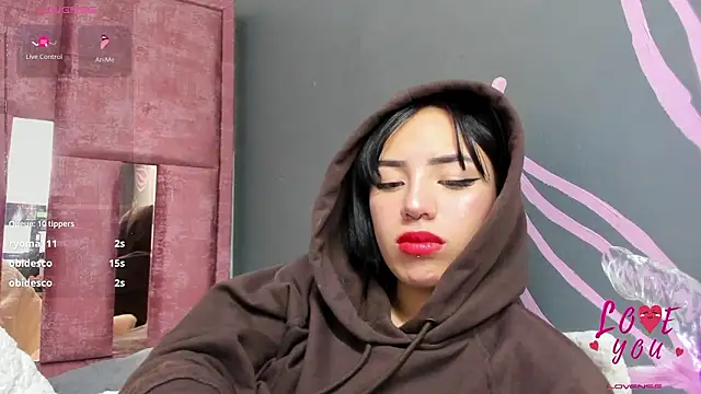 แชท XXX สดของ Kiara_Fox__