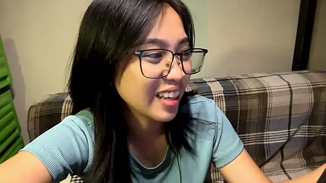 Show modela LenoraFrailey na web-kameri