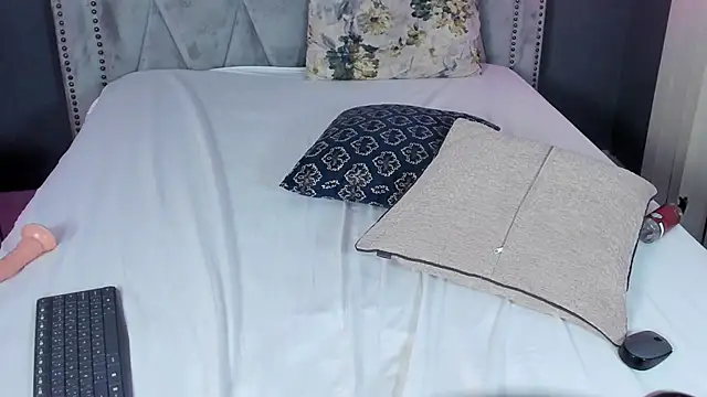 แชท XXX สดของ Angel_zafiros