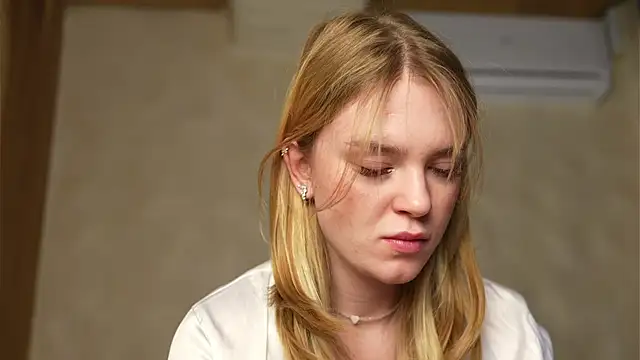 Cyber_Love_ Chat XXX in diretta