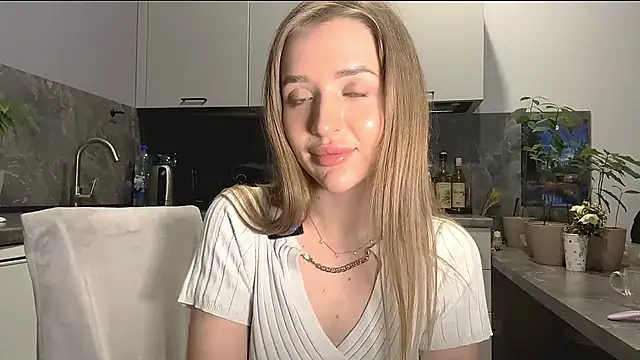 Show modela BeaCazin na web-kameri