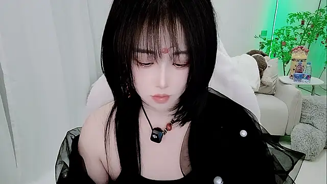 Evangelin-e Chat XXX live