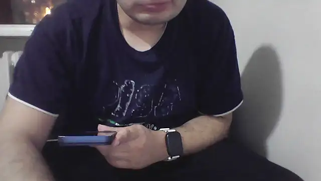 YakisikliSikici Adlı Modelin Canlı XXX Sohbeti