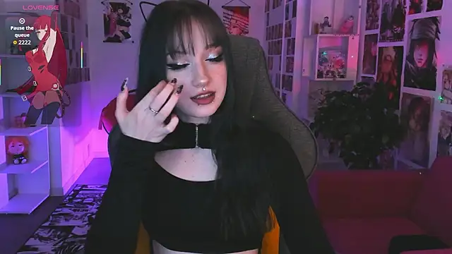 LiliLuna 现场XXX聊天