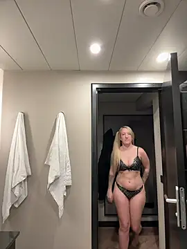 Ninimaus – Naživo XXX chat