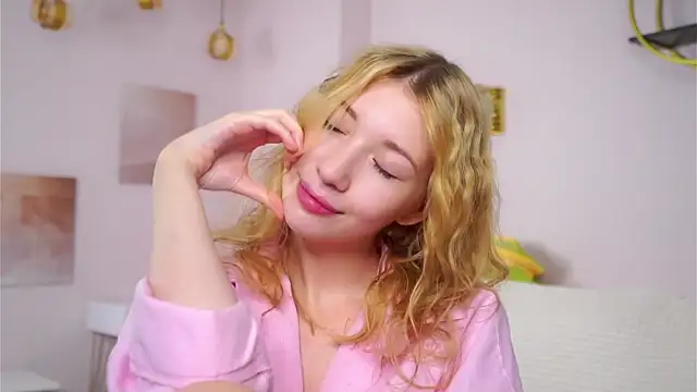 SunnivaCovil Live XXX-Chat