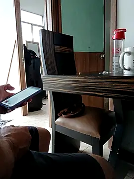 LEIRIS_Y_FRED_01's Live XXX Chat