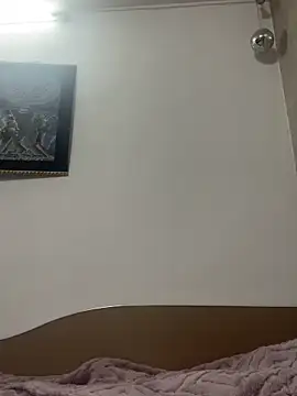 MikyVesela: онлайн-секс-чат