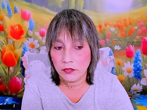 indianroxy's Live XXX Chat