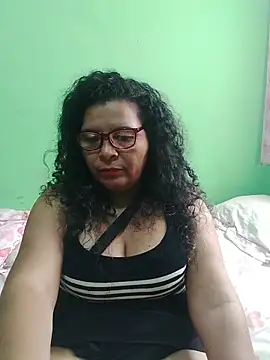 Amarantha25 Adlı Modelin Canlı XXX Sohbeti