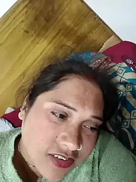 Cute-karisma1234 élő XXX-chatje