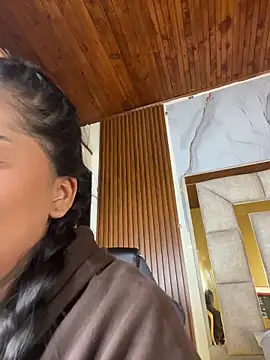 LinnaGardenia লাইভ XXX চ্যাট