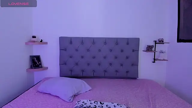 Saraarouusee 라이브 XXX 채팅