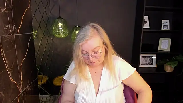 NataliMellow Live XXX-chat