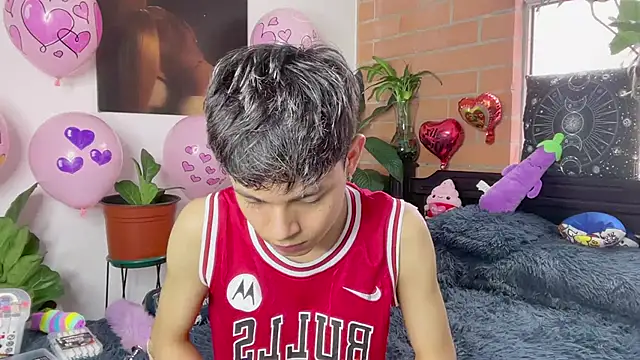 Andy_Belier23 Live XXX-Chat