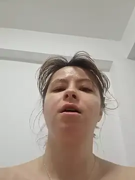 Chat +18 de OliviaBarnez ao vivo