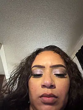 แชท XXX สดของ CarmelaAnthony