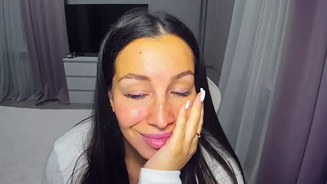 AvisFlowers' Live XXX Chat