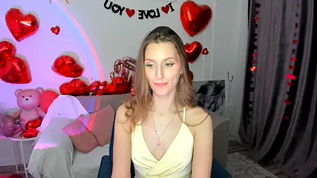 NaturalBeaty Live XXX Chat