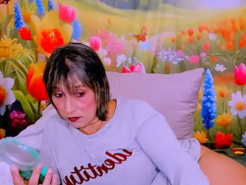 XXX chat uživo modela indianroxy