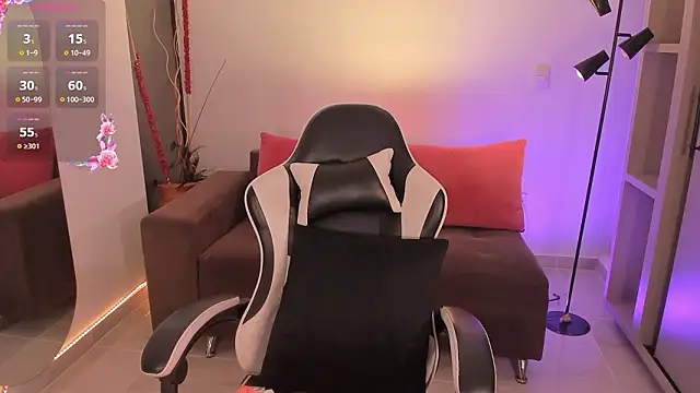 ChloeMoreti élő XXX-chatje