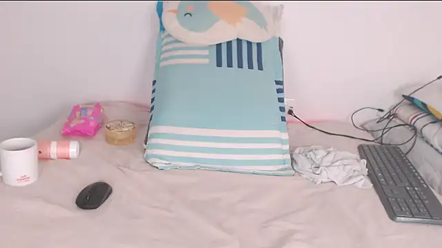 shunrei_saan élő XXX-chatje