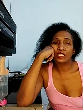 Chat +18 de Aishamara ao vivo