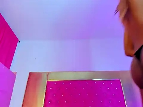 Ciara_HotTs' Live XXX Chat