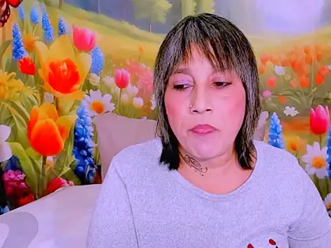 indianroxy's Live XXX Chat