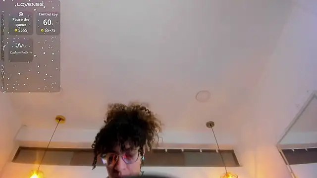 XXX chat uživo modela Hanna_Cornee_