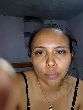 XXX chat uživo modela Daniela_Cruz_