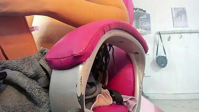 XXX chat uživo modela CAMILA--REY