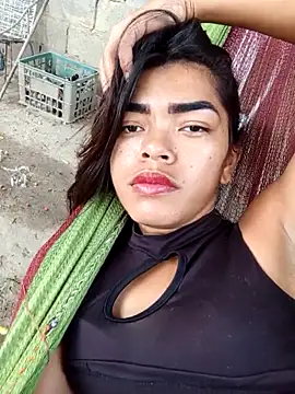 Rocioardiente Adlı Modelin Canlı XXX Sohbeti