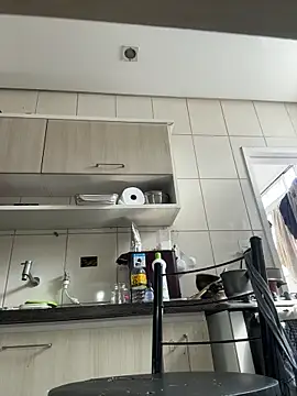 Nikatsu Adlı Modelin Canlı XXX Sohbeti