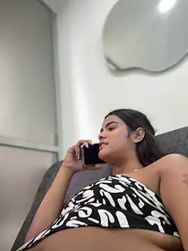 Kaily_Sweet16のライブXXXチャット