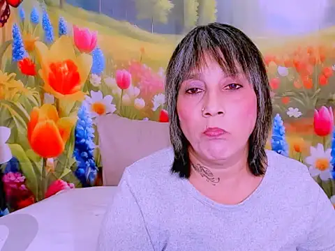 indianroxy live XXX chat