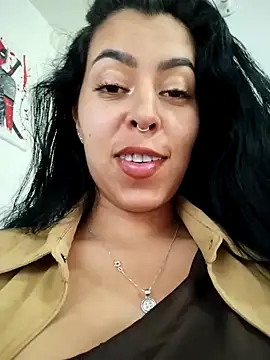 Luianna Chat XXX live