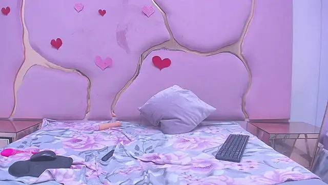 Chat +18 de Lunarosse2 ao vivo