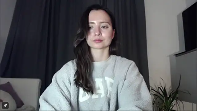 Nicole_xCherry Adlı Modelin Canlı XXX Sohbeti