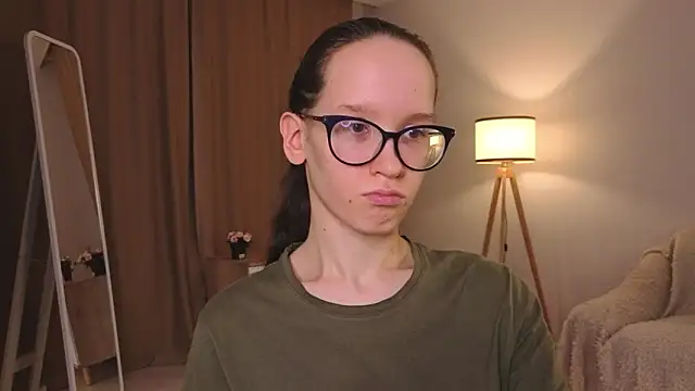 BettyBrowni Adlı Modelin Canlı XXX Sohbeti