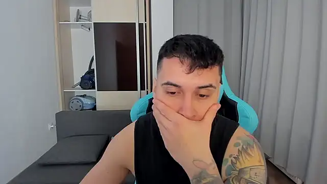 MatMalonne Adlı Modelin Canlı XXX Sohbeti