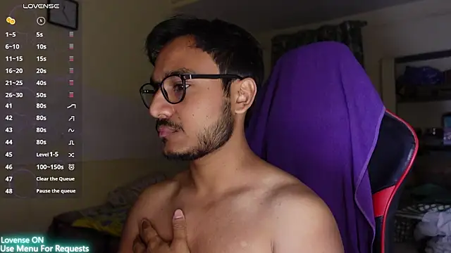 fuckkboy101 Adlı Modelin Canlı XXX Sohbeti