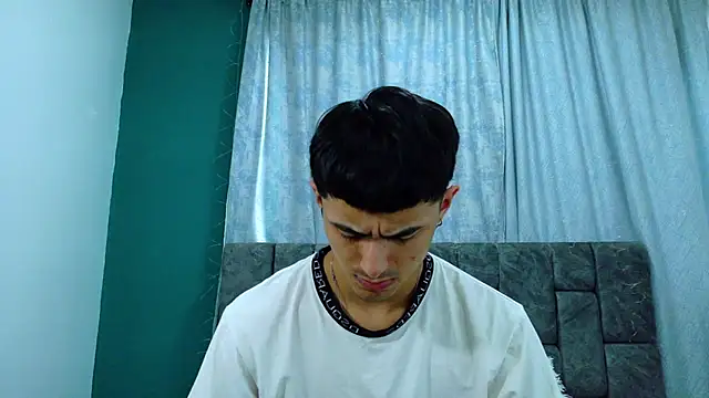 Anthony_carter Adlı Modelin Canlı XXX Sohbeti