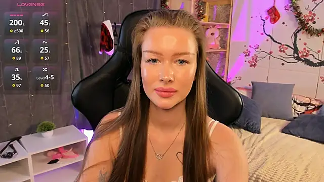 LinaMikaya webcam show