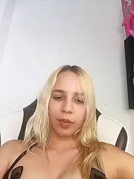 KasumiSophia Adlı Modelin Canlı XXX Sohbeti