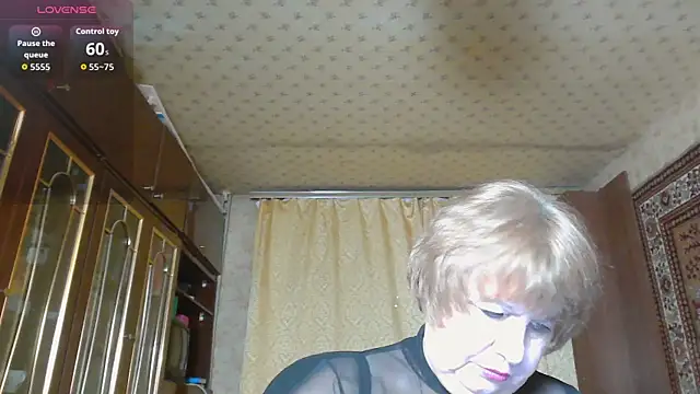 Casey_peach Adlı Modelin Canlı XXX Sohbeti